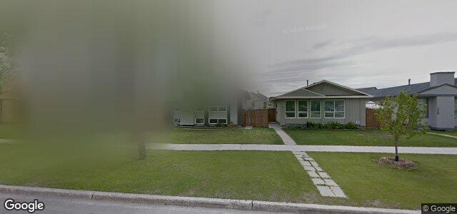 Larawan ng 212 Red River Boulevard W sa Winnipeg, Manitoba