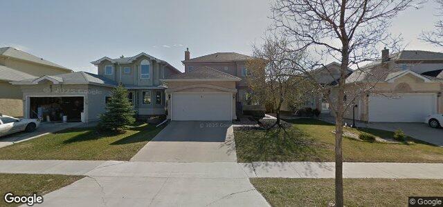 Larawan ng 215 Glencairn Road sa Winnipeg, Manitoba