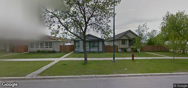 Photo of 220 Red River Boulevard W in Winnipeg, Manitoba