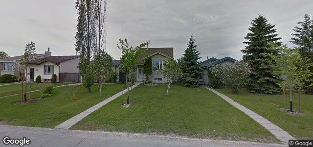 Larawan ng 24 Red Maple Road sa Winnipeg, Manitoba