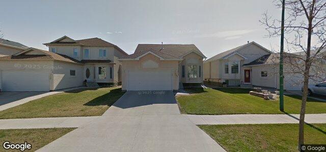 Larawan ng 245 Glencairn Road sa Winnipeg, Manitoba