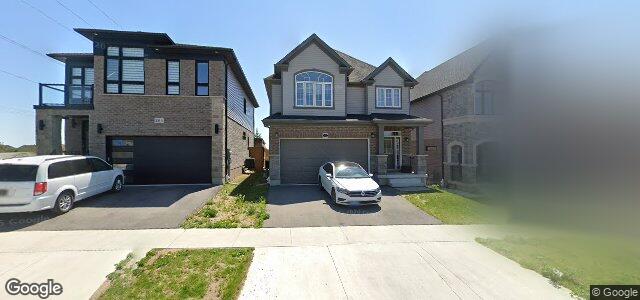Larawan ng 260 Woodbine Avenue sa Winnipeg, Manitoba