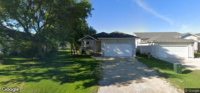 Larawan ng 270 Benn Avenue sa Winnipeg, Manitoba