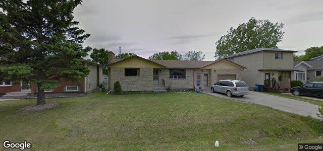 Photo of 270 Le Peress Avenue in Winnipeg, Manitoba