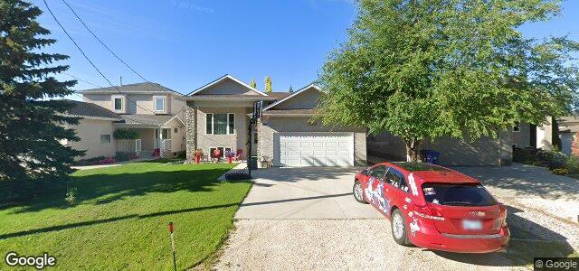 Larawan ng 290 Benn Avenue sa Winnipeg, Manitoba