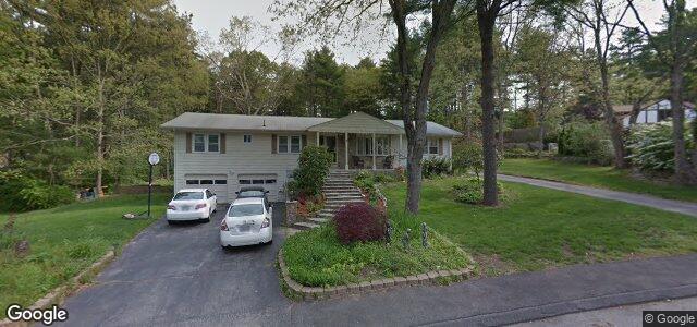 Larawan ng 3 Red Maple Road sa Winnipeg, Manitoba