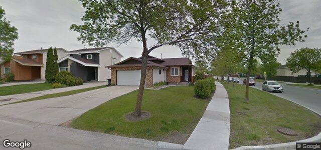 Larawan ng 3 Spruce Thicket Walk sa Winnipeg, Manitoba