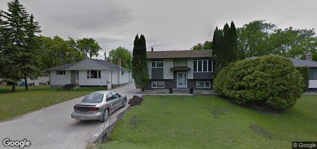 Larawan ng 300 Le Peress Avenue sa Winnipeg, Manitoba