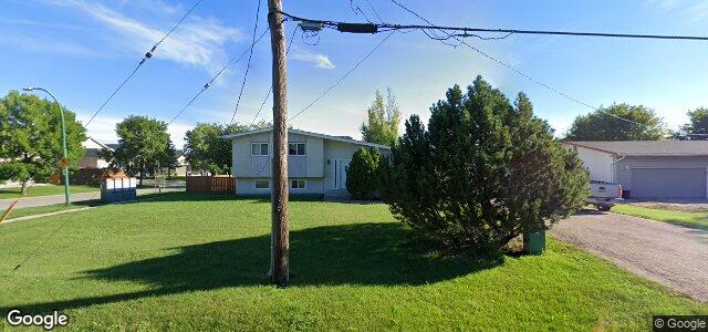 Larawan ng 301 Benn Avenue sa Winnipeg, Manitoba