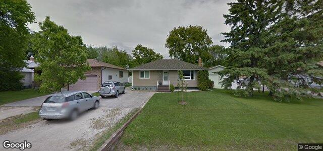 Larawan ng 305 Le Peress Avenue sa Winnipeg, Manitoba