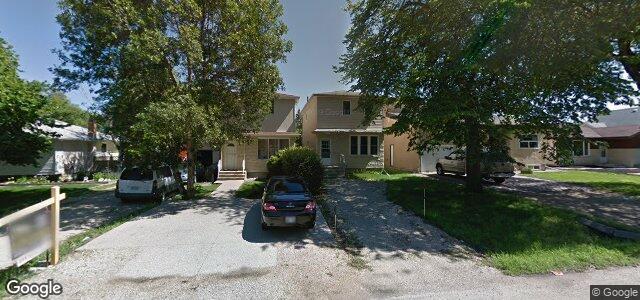 Larawan ng 305 Park Manor Boulevard sa Winnipeg, Manitoba