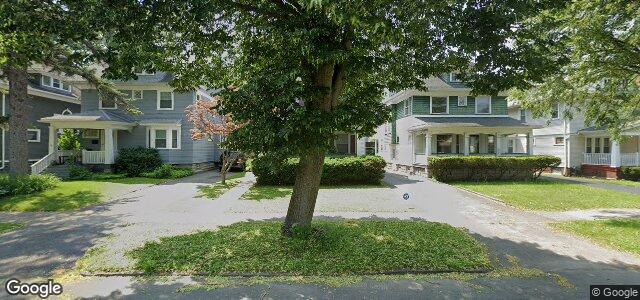 Larawan ng 315 Woodbine Avenue sa Winnipeg, Manitoba