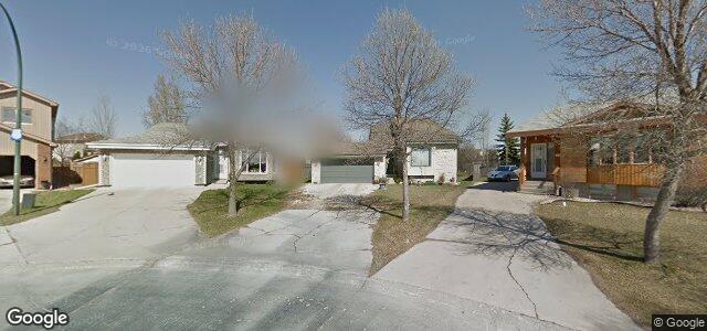Larawan ng 32 Ansell Court sa Winnipeg, Manitoba