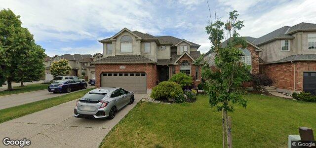 32 Baden Court（加拿大曼尼托巴省溫尼伯市）房屋照片