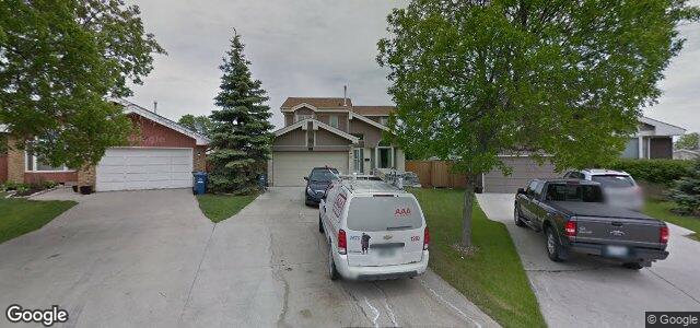 Larawan ng 32 Deepwood Cove sa Winnipeg, Manitoba