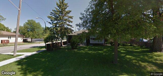 Larawan ng 323 Park Manor Boulevard sa Winnipeg, Manitoba