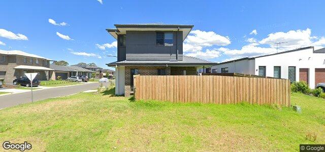 Larawan ng 34 Riverstone Road sa Winnipeg, Manitoba