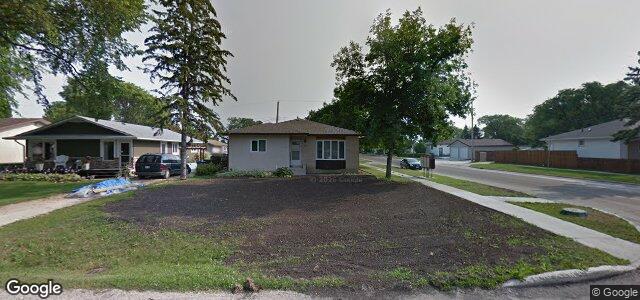 Larawan ng 341 Park Manor Boulevard sa Winnipeg, Manitoba