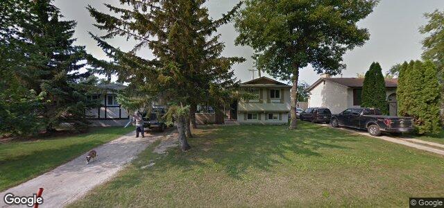 Larawan ng 344 Park Manor Boulevard sa Winnipeg, Manitoba