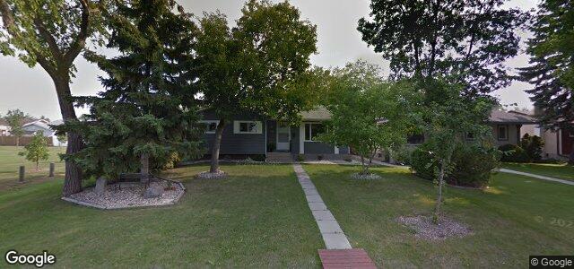 Photo of 349 Park Manor Boulevard in Winnipeg, Manitoba