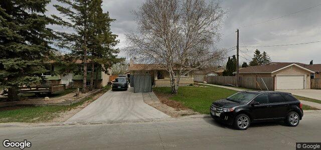 Larawan ng 351 Murray Avenue sa Winnipeg, Manitoba