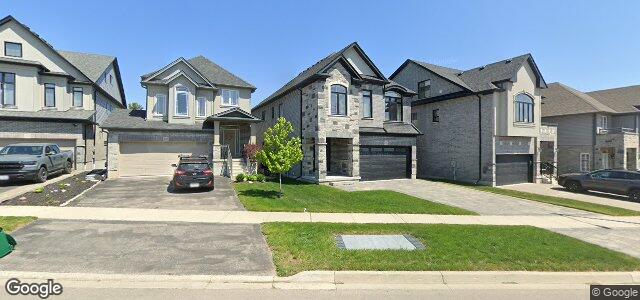 Larawan ng 353 Woodbine Avenue sa Winnipeg, Manitoba