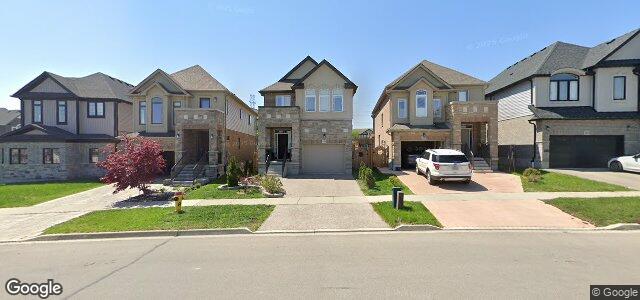 Larawan ng 354 Woodbine Avenue sa Winnipeg, Manitoba