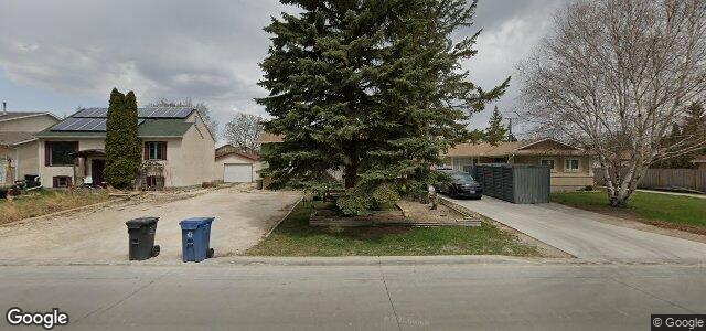 Larawan ng 355 Murray Avenue sa Winnipeg, Manitoba