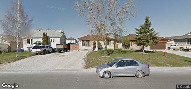 Larawan ng 375 Murray Avenue sa Winnipeg, Manitoba