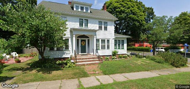 Larawan ng 399 Woodbine Avenue sa Winnipeg, Manitoba