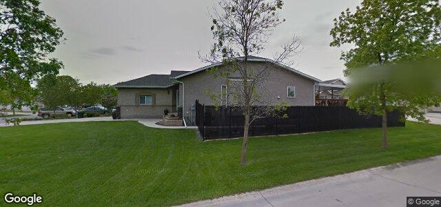 Larawan ng 40 Riverwest Road sa Winnipeg, Manitoba