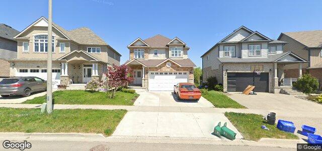 Larawan ng 401 Woodbine Avenue sa Winnipeg, Manitoba