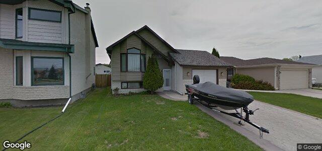 Photo of 404 Fernbank Avenue in Winnipeg, Manitoba