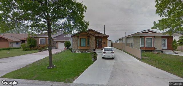Larawan ng 42 Pinetree Crescent sa Winnipeg, Manitoba