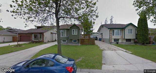 Larawan ng 42 Spruce Thicket Walk sa Winnipeg, Manitoba