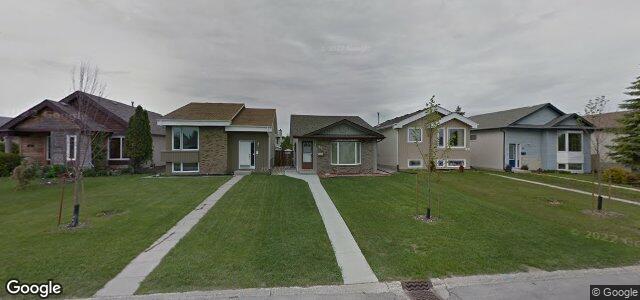 Larawan ng 44 Red Maple Road sa Winnipeg, Manitoba