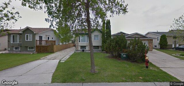 Larawan ng 46 Spruce Thicket Walk sa Winnipeg, Manitoba