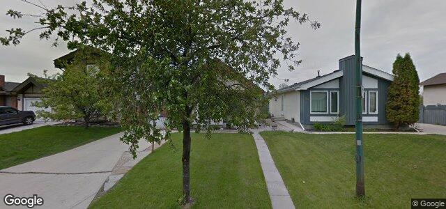 Larawan ng 52 William Whiteway Bay sa Winnipeg, Manitoba