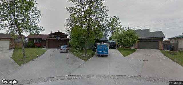 Larawan ng 66 Spruce Thicket Walk sa Winnipeg, Manitoba