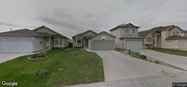 Photo of 72 Swinford Way in Winnipeg, Manitoba