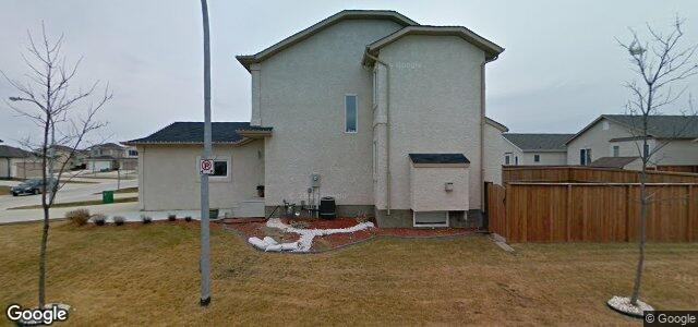 Larawan ng 73 Ben Hewak Bay sa Winnipeg, Manitoba