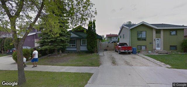 Larawan ng 77 Hearthwood Grove sa Winnipeg, Manitoba