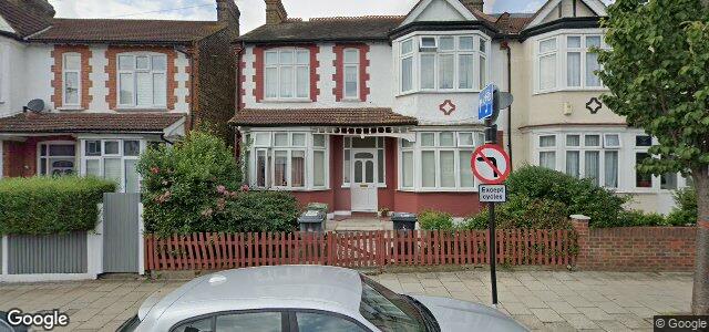 Photo of 8 Glencairn Road in Winnipeg, Manitoba