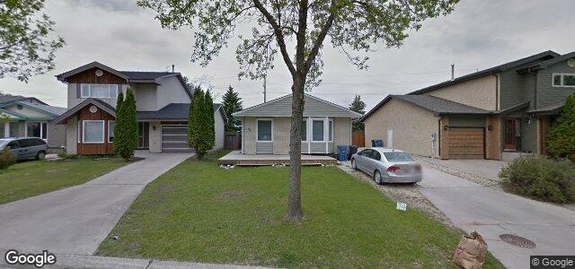 Larawan ng 82 Spruce Thicket Walk sa Winnipeg, Manitoba