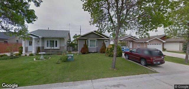 98 Pinetree Crescent（加拿大曼尼托巴省溫尼伯市）房屋照片