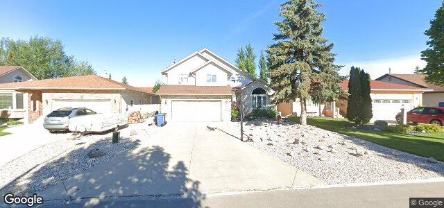 Larawan ng 15 Sandalwood Crescent sa Winnipeg, Manitoba