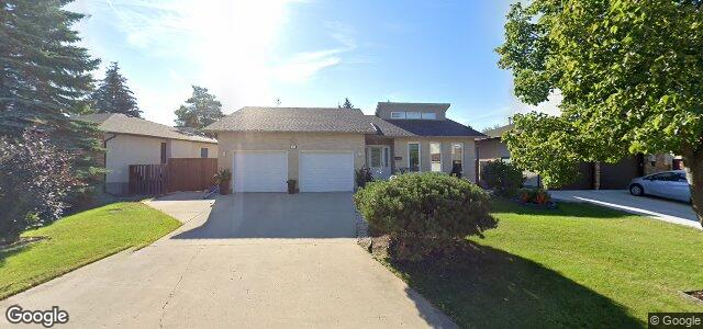 Larawan ng 18 Sandalwood Crescent sa Winnipeg, Manitoba