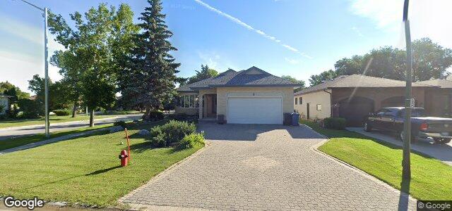 Larawan ng 3 Summerview Lane sa Winnipeg, Manitoba