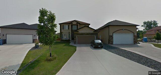 Larawan ng 35 Standish Place sa Winnipeg, Manitoba