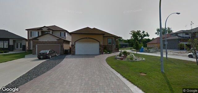 Larawan ng 39 Standish Place sa Winnipeg, Manitoba